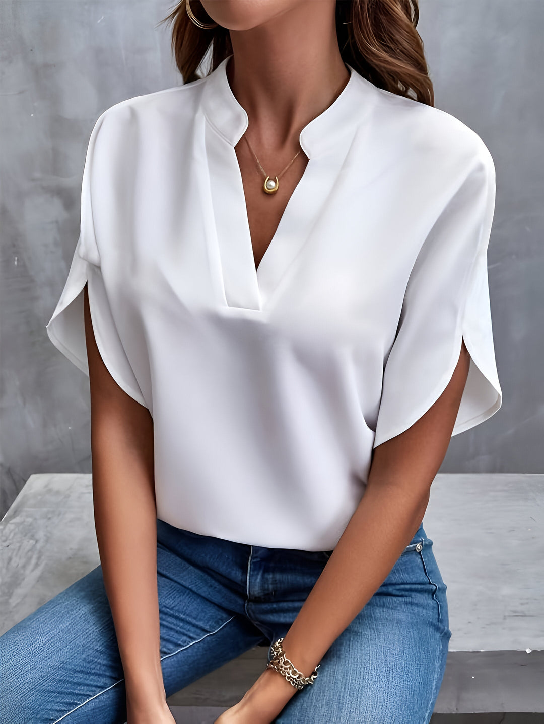 Karoline - Elegant V-neck Blouse