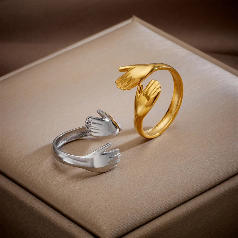 HugMe | The ring that symbolizes a loving hug.